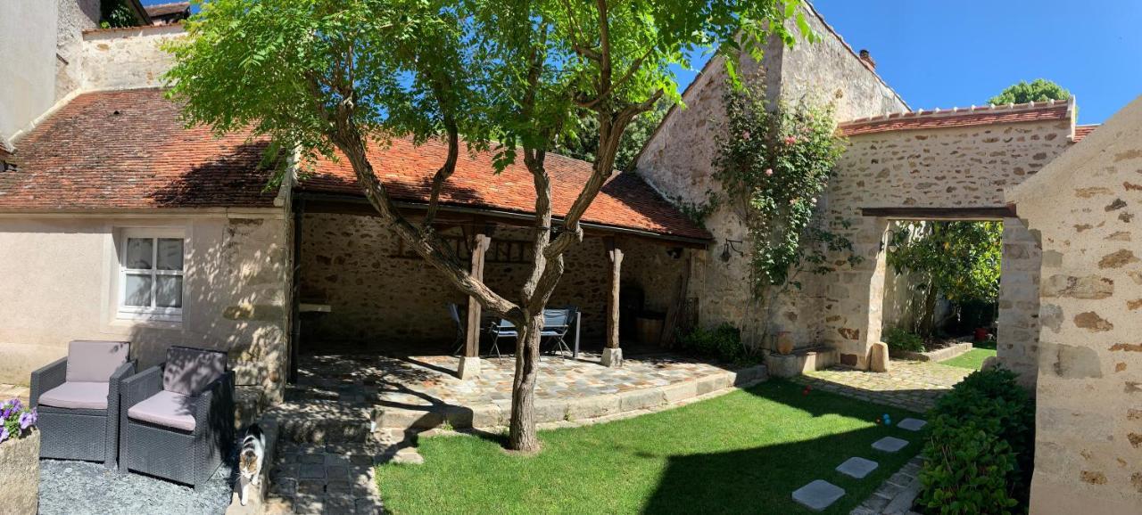 La Maison D'Emilie - Appartements Chaumes-en-Brie Eksteriør billede